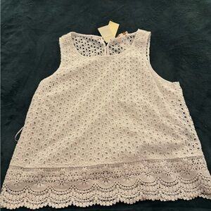 White eyelet tank top with lace detail hem